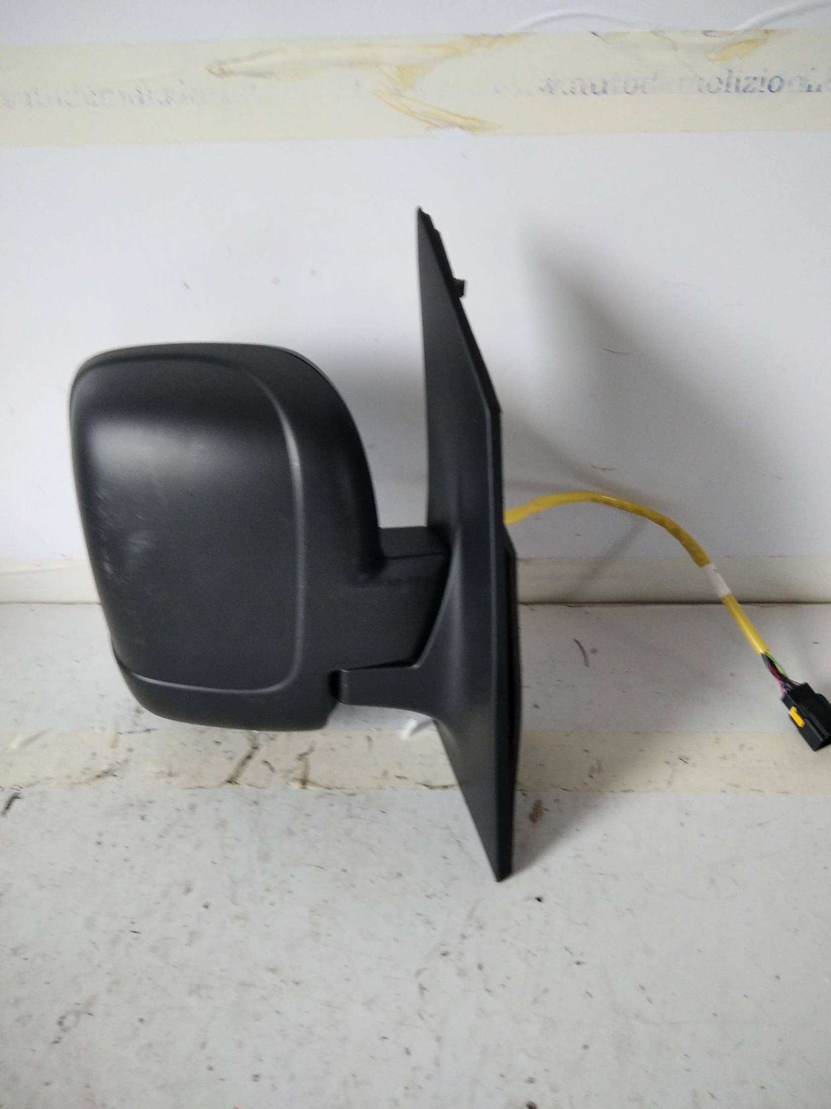 Retrovisore est. regolaz. elettr. dx.